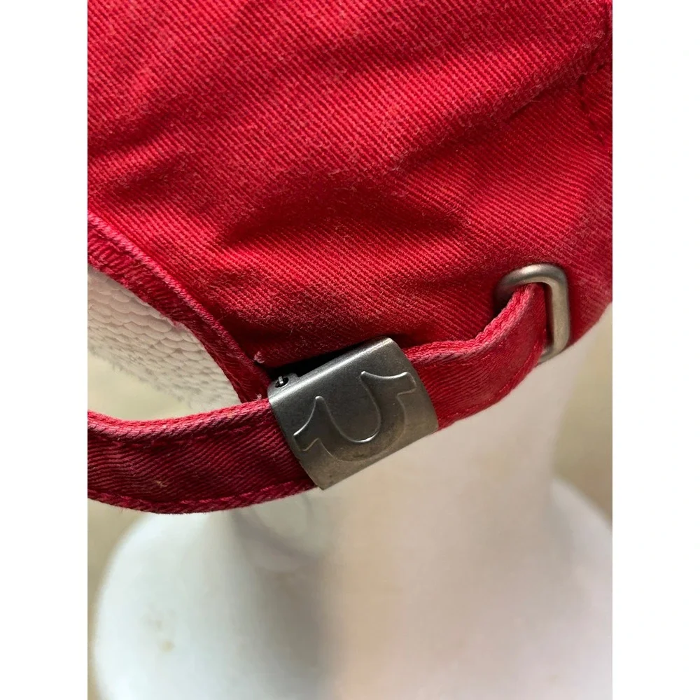 True Religion Baseball‎ Cap Red Horseshoe Logo Adjustable Strap Men